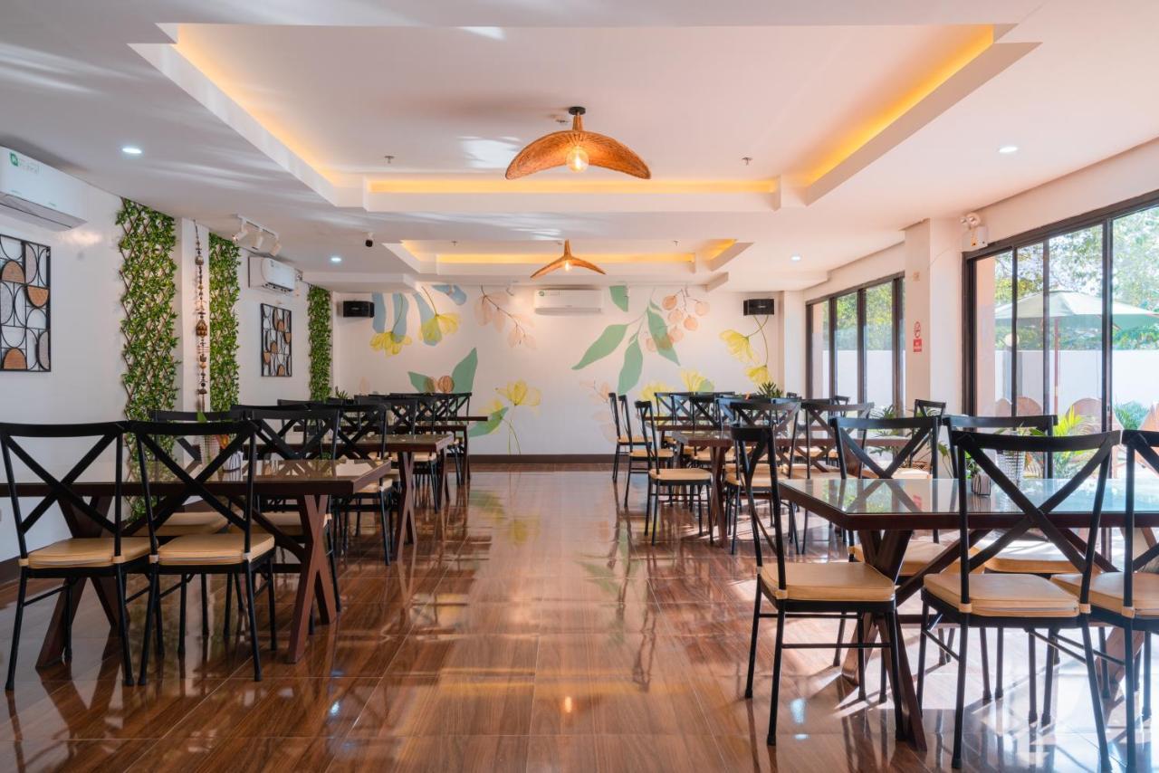 Island Wanderers Inn Coron Exterior photo